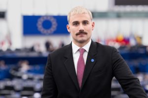Website of the European Democrats German citizens share their ideas on the future of Europe Lukas Sieper and the Partei des Fortschritts